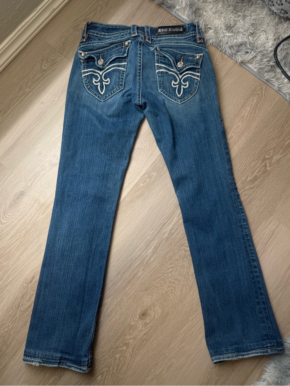Like New ✨ Rock Revival Stephanie Bootcut Jeans Size 29 (Smoke Free)